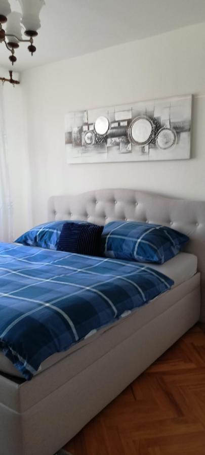 Prima Apartman Appartamento Košice Esterno foto