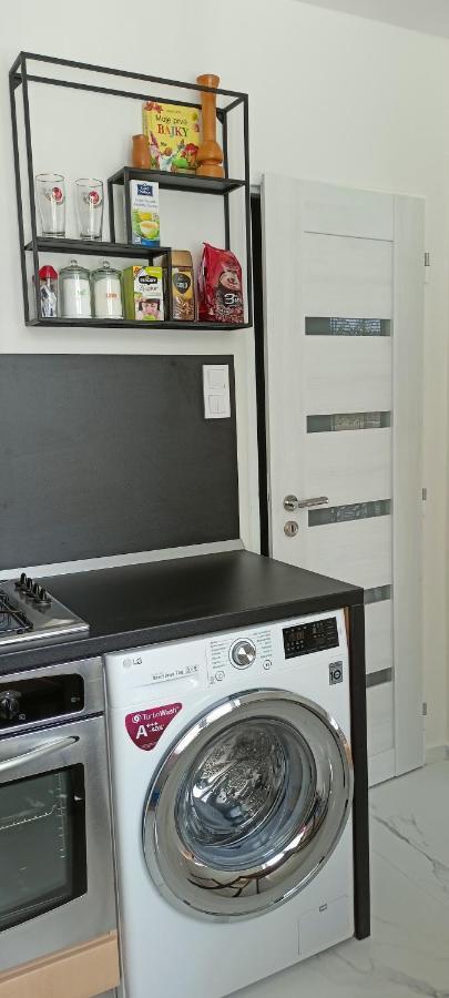 Prima Apartman Appartamento Košice Esterno foto