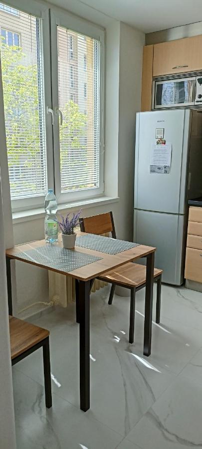 Prima Apartman Appartamento Košice Esterno foto