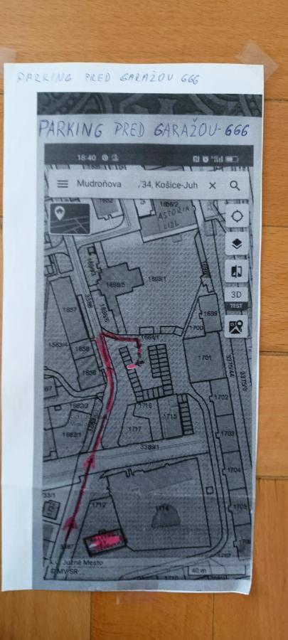 Prima Apartman Appartamento Košice Esterno foto